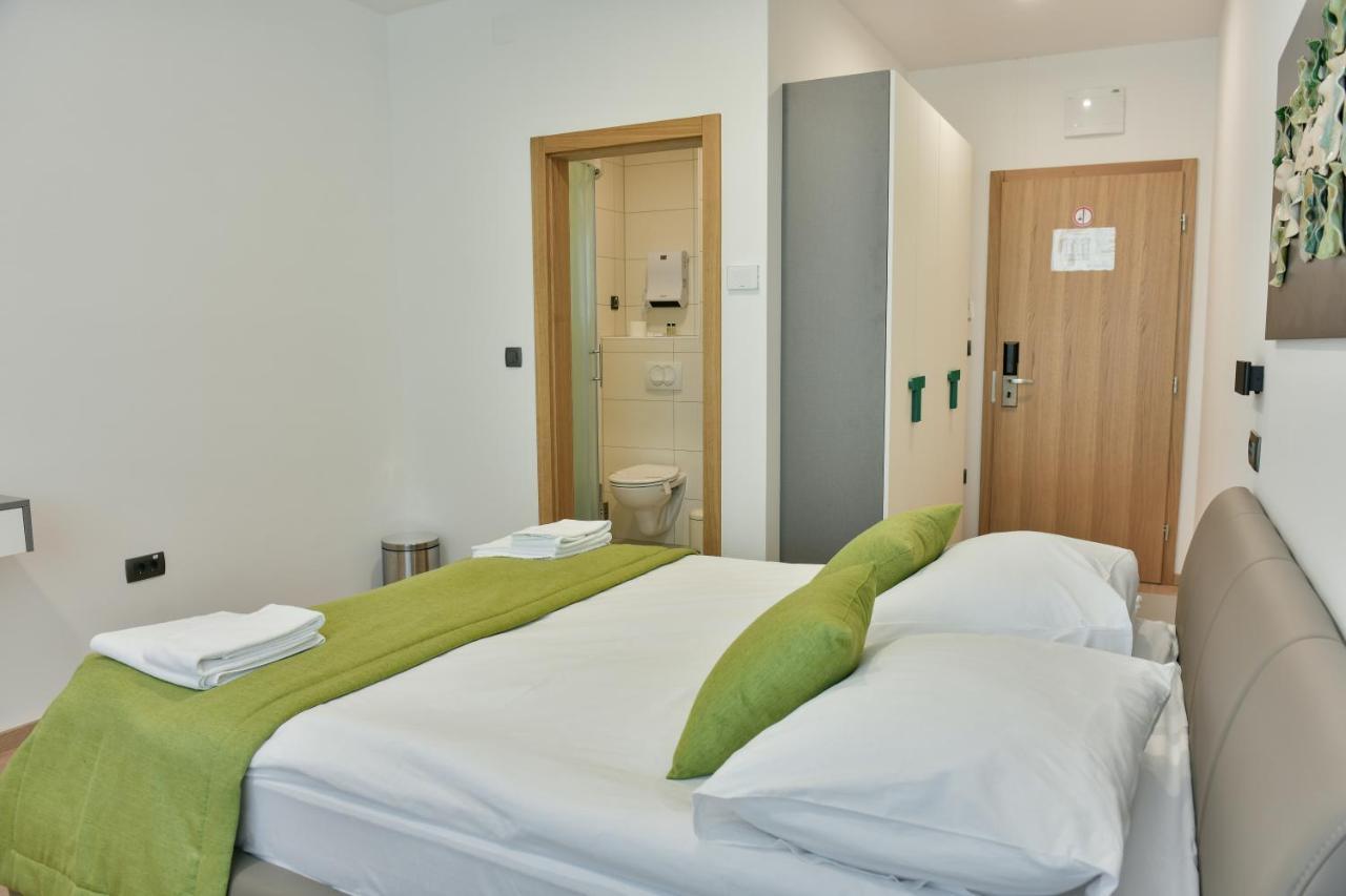 Hostel Green Donji Kraljevoc Esterno foto